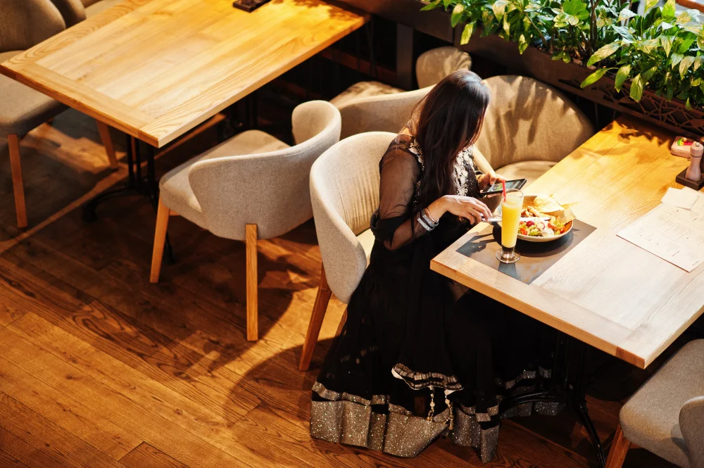 การใช้เฟอร์นิเจอร์เพื่อสร้างเอกลักษณ์ร้าน