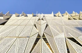 การออกแบบฟาซาดสำหรับการปรับตัวต่อสภาพภูมิอากาศ