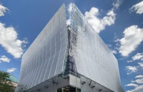 การออกแบบฟาซาดเพื่อประสิทธิภาพทางเสียงในอาคาร